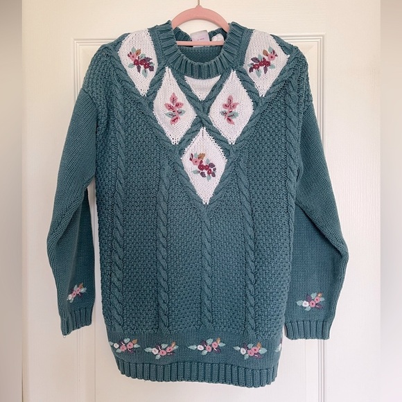Vintage Lady  Footlocker Sweater Cotton Embroidered Flowers Teal White Pink S M - Picture 2 of 6